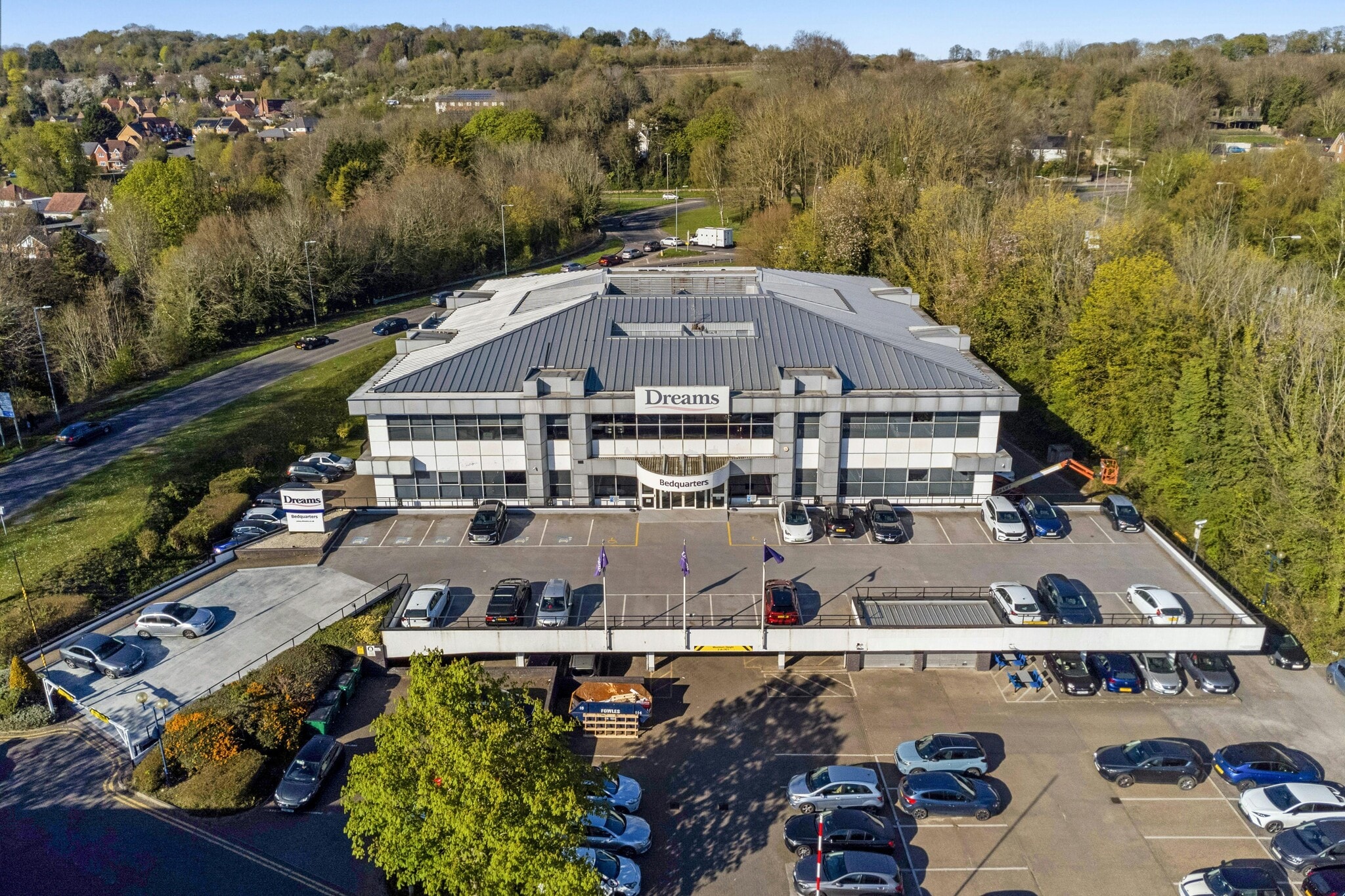 14 Davies Way, High Wycombe for sale Building Photo- Image 1 of 1