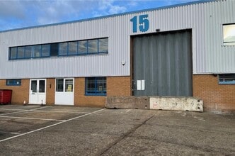 Mead Ln, Hertford to rent Building Photo- Image 1 of 9