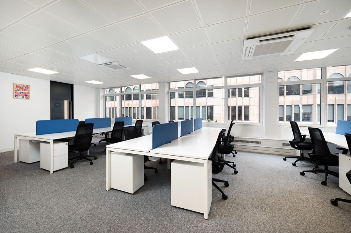 19-21 Great Tower St, London to rent Interior Photo- Image 1 of 16