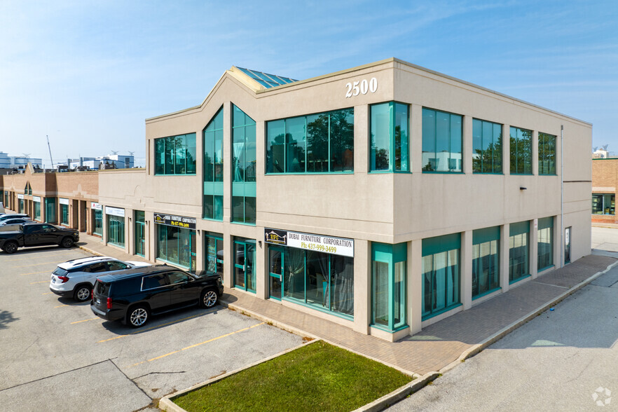 2500 Meadowpine Blvd, Mississauga, ON for rent - Primary Photo - Image 1 of 3