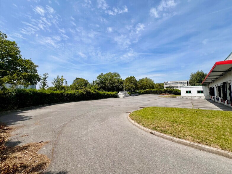 Industrial in Mitry-Mory to rent - Building Photo - Image 3 of 8