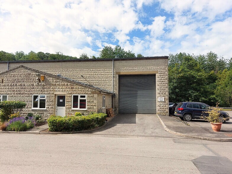 Avening Rd, Nailsworth to rent - Building Photo - Image 2 of 3