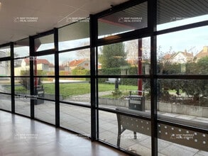 Office in Lyon to rent Building Photo- Image 2 of 55