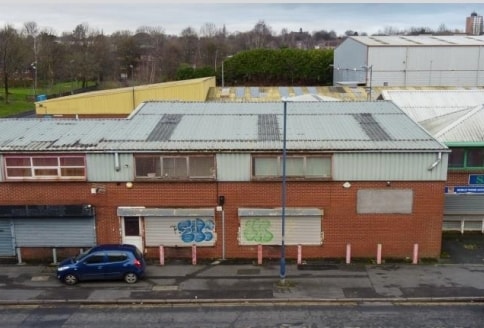 100-106 Broughton Ln, Salford to rent - Building Photo - Image 2 of 3