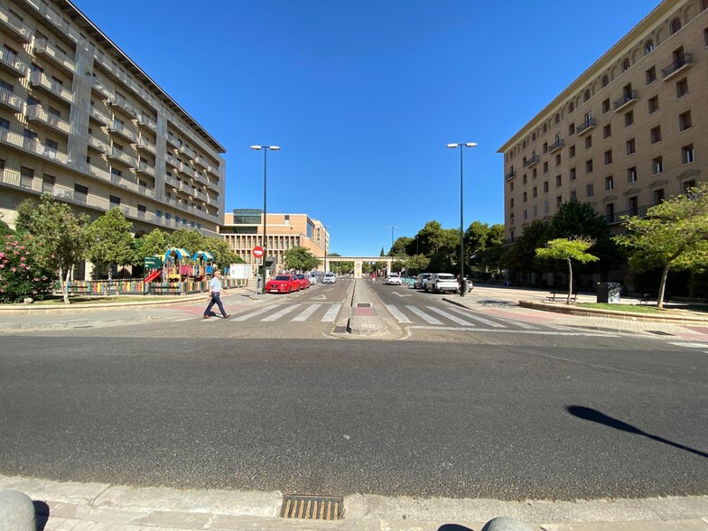 Calle Concepción Arenal, 25, Zaragoza, Zaragoza to rent - Building Photo - Image 2 of 25