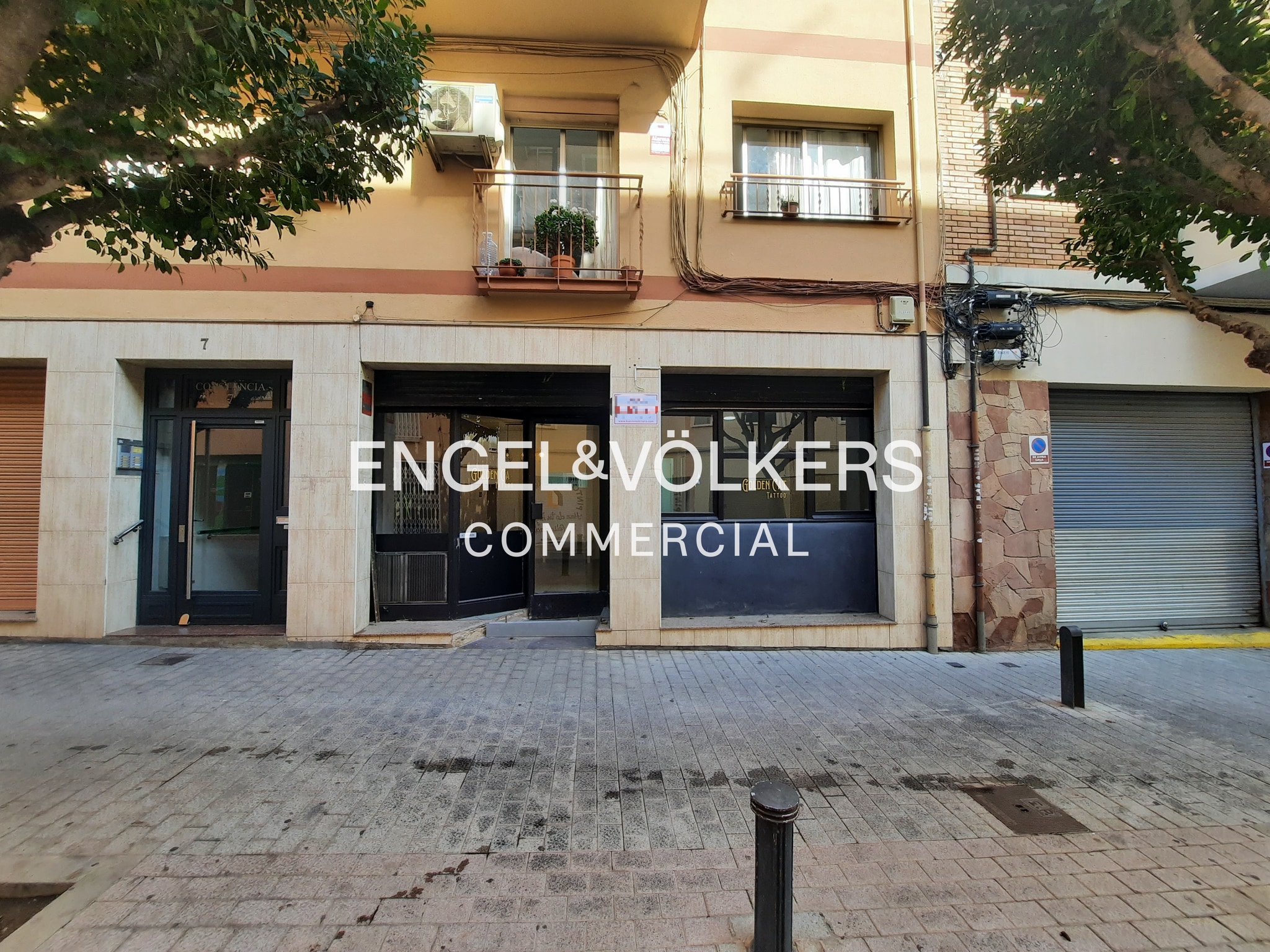 Carrer de Constància, 7, Esplugues de Llobregat, Barcelona for sale Primary Photo- Image 1 of 5