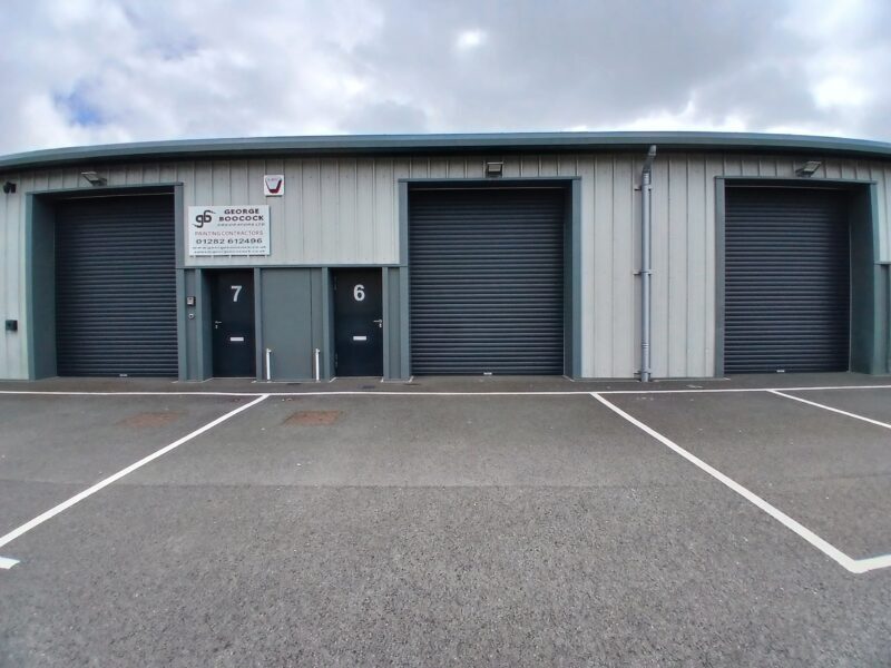 Pendle St, Nelson to rent Primary Photo- Image 1 of 2