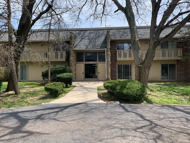 900-966 Locust Dr, Sleepy Hollow, IL for sale - Primary Photo - Image 1 of 1