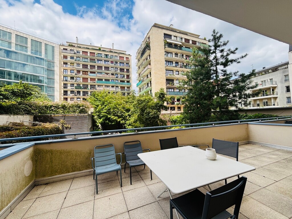 Location Bureaux 367 m² - Photo 1