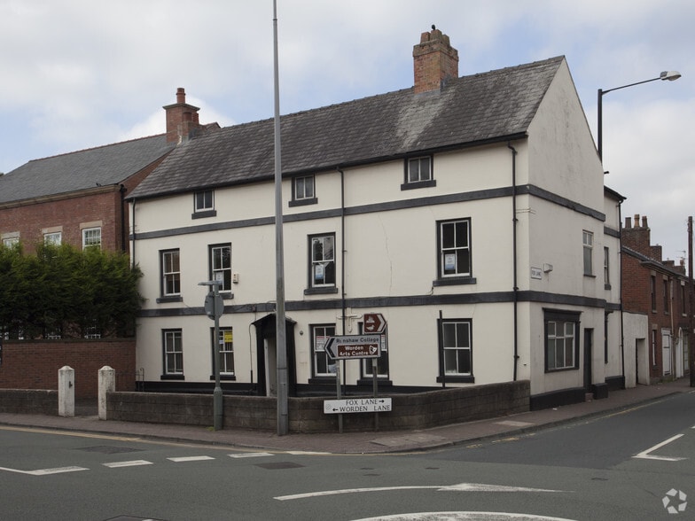 2 Worden Ln, Leyland for sale - Primary Photo - Image 1 of 1