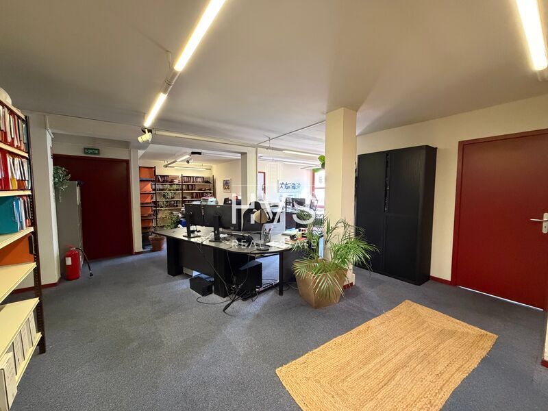 8 Rue Condorcet, Aix-en-Provence for sale Interior Photo- Image 1 of 7