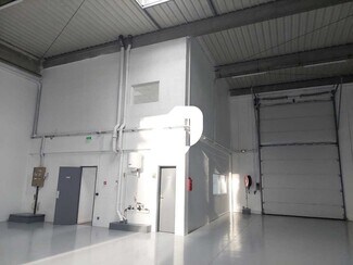 More details for 6-8 Rue Marie Curie, Coignières - Light Industrial to Rent