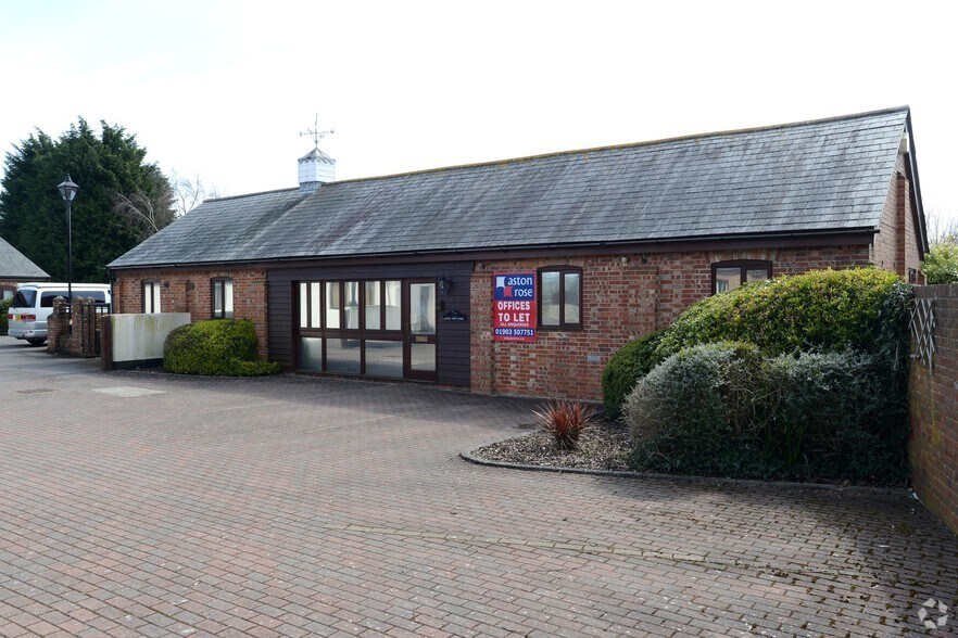 Lake Ln, Bognor Regis for sale - Primary Photo - Image 1 of 1