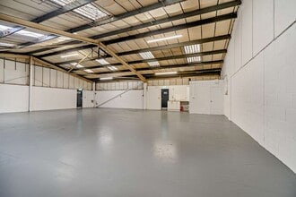 Strawberry St, Hull to rent Interior Photo- Image 2 of 9