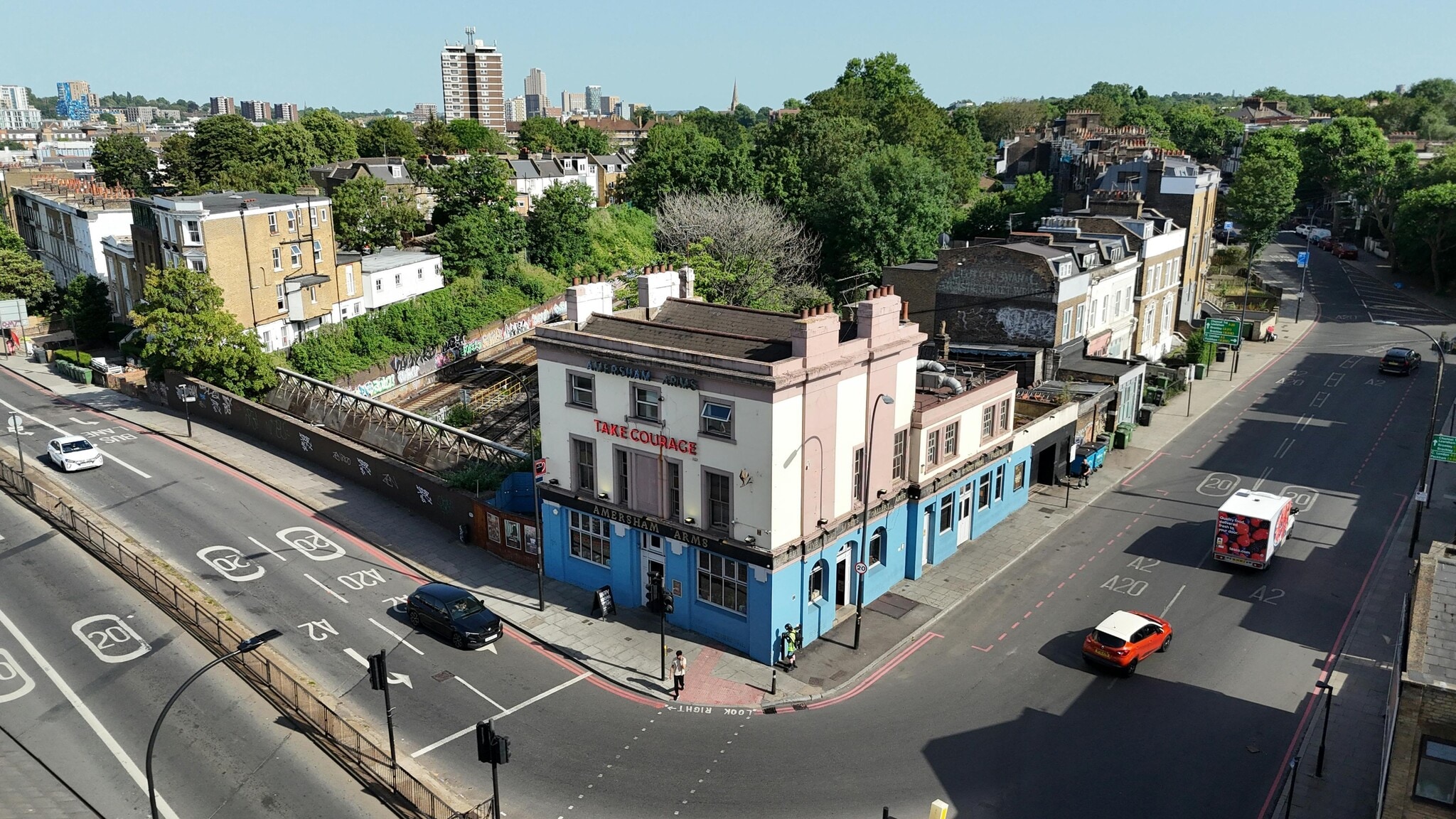 388 New Cross Rd, London to rent Building Photo- Image 1 of 16