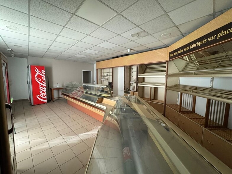 Retail in Toulouse to rent - Building Photo - Image 2 of 4