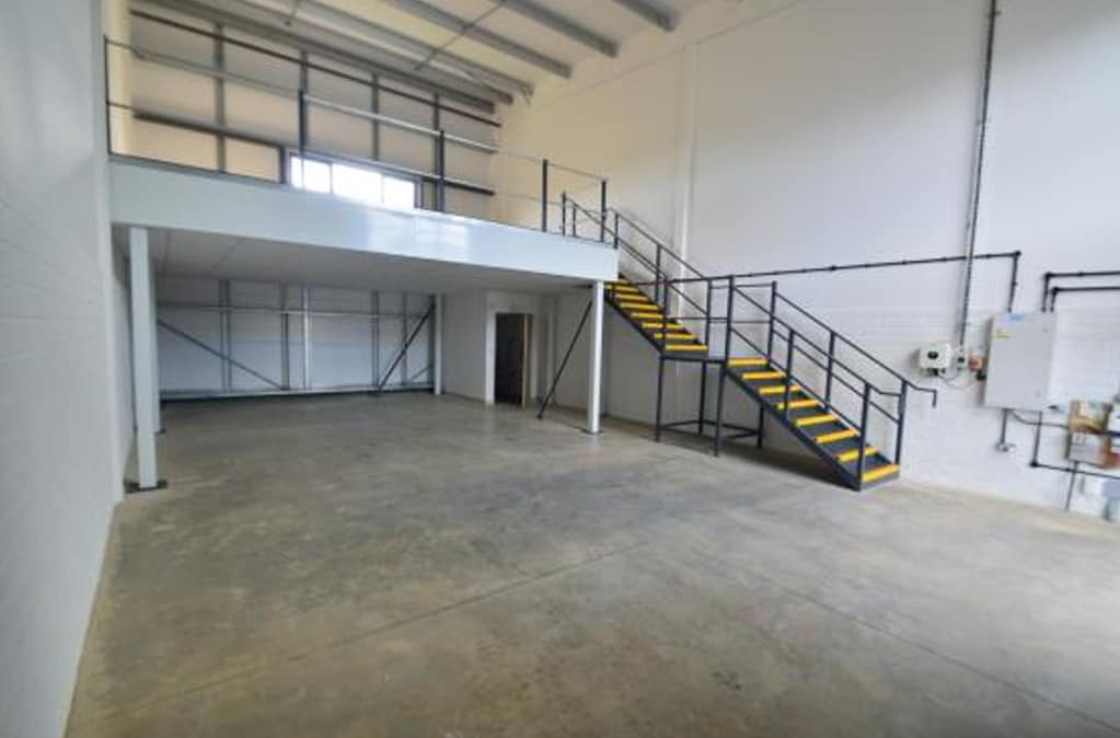Roundswell Business Park, Barnstaple to rent Interior Photo- Image 1 of 4