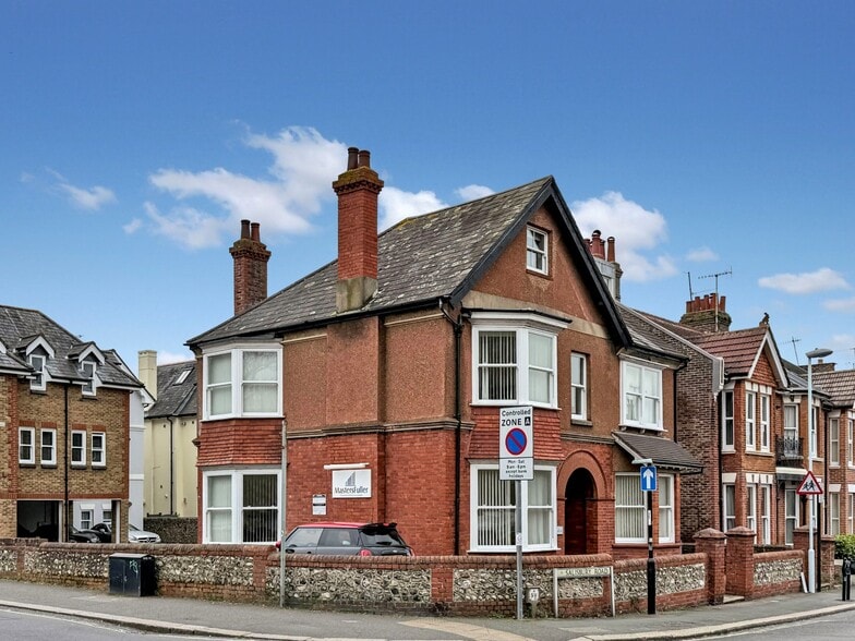 38 Salisbury Rd, Worthing to rent - Building Photo - Image 3 of 4