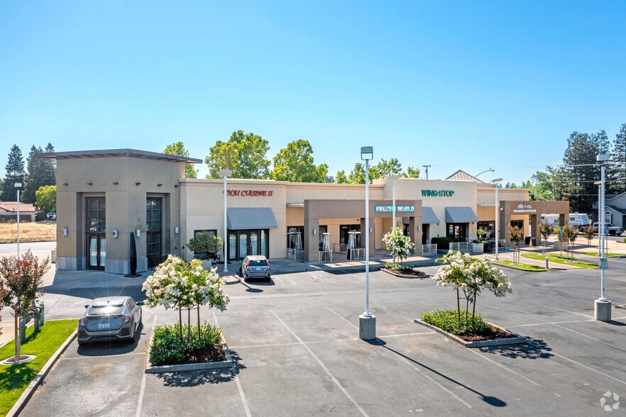 731-779 E Yosemite Ave, Merced, CA for rent - Building Photo - Image 2 of 11