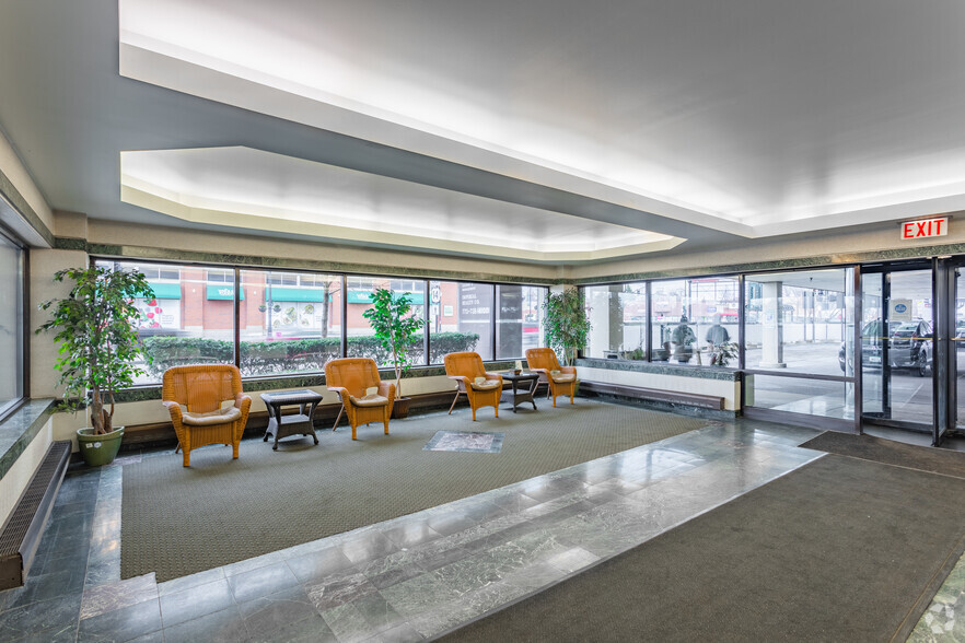 4801 W Peterson Ave, Chicago, IL for rent - Lobby - Image 3 of 10