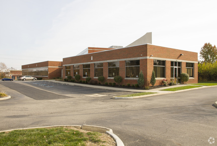 2221 Schrock Rd, Columbus, OH for sale - Primary Photo - Image 1 of 6