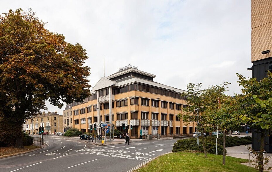 23 Brunswick Pl, Southampton to rent - Building Photo - Image 3 of 17