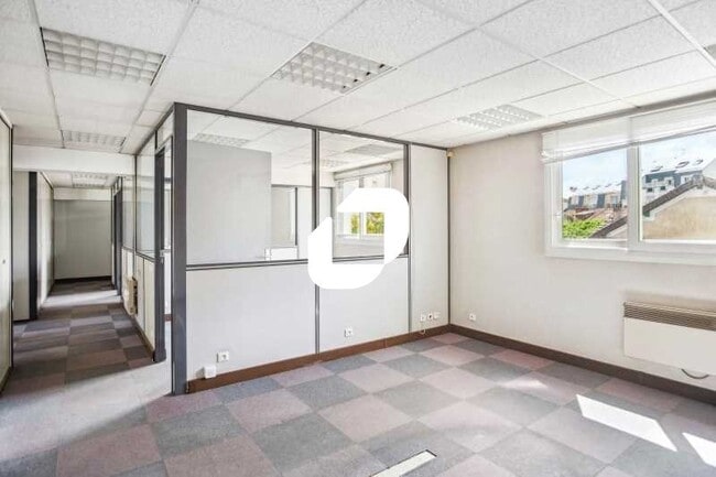 Vente Bureaux 185 m²