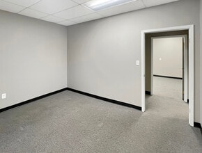 200 Cahaba Park Cir, Birmingham, AL to rent Interior Photo- Image 1 of 14