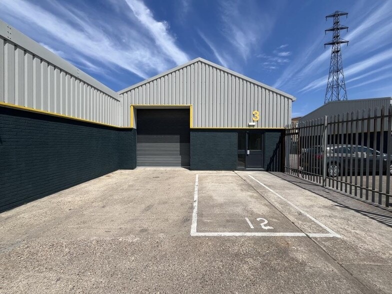 Hythe Quay, Colchester to rent - Building Photo - Image 2 of 39