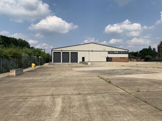 More details for Station Rd, London - Light Industrial for Rent