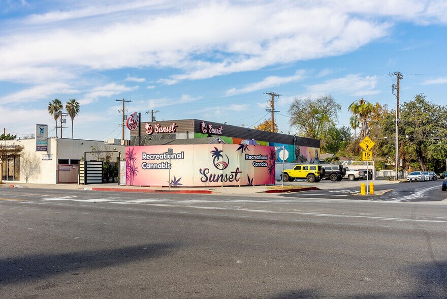 11503 Burbank Blvd, North Hollywood, CA for sale - Building Photo - Image 3 of 10