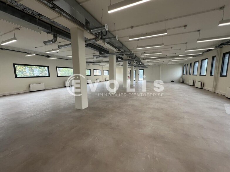 Office in Nogent-sur-Marne to rent - Building Photo - Image 2 of 6