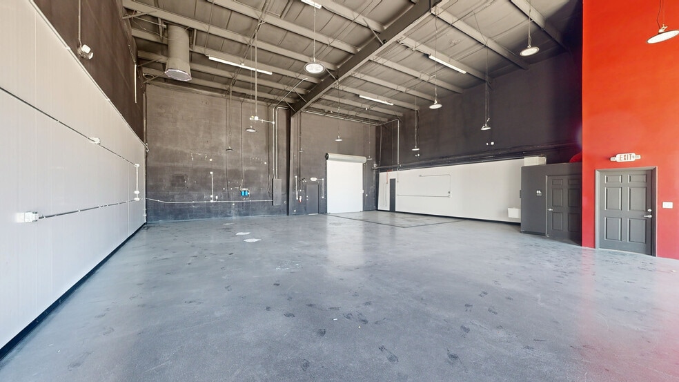 2211 2nd Ave N, Lake Worth, FL to rent - Matterport 3D Scan - Image 1 of 13