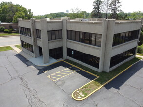 10 W Main St, Cary, IL for rent Building Photo- Image 1 of 4