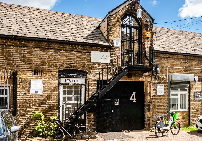 82-90 Mile End Rd, London for sale - Primary Photo - Image 1 of 1