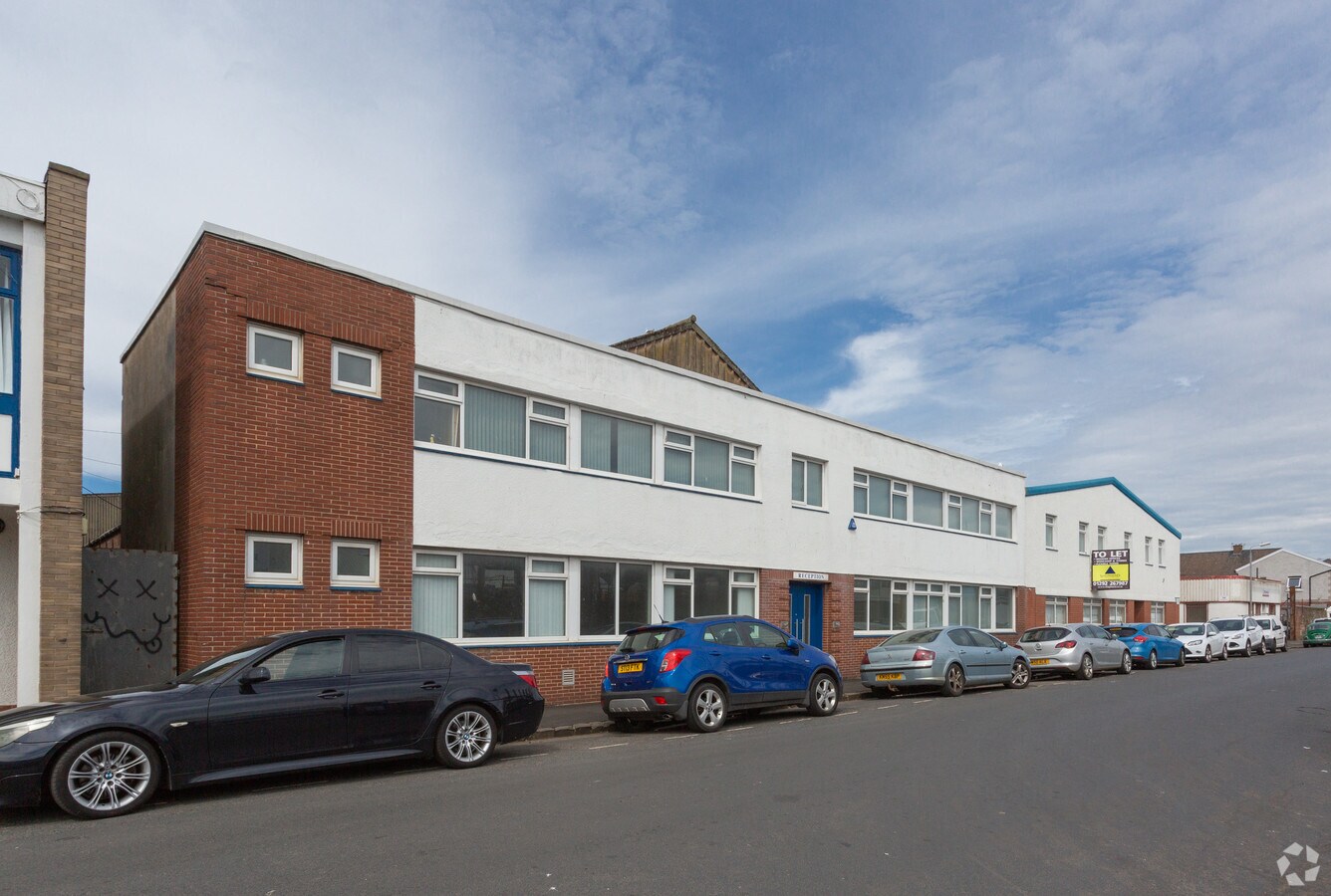 9 York St, Ayr, KA8 8AN UK