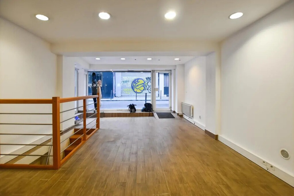 Location Commerce 44 m² - Photo 1