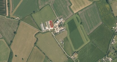 Kimblewick Rd, Aylesbury to rent Aerial- Image 1 of 1