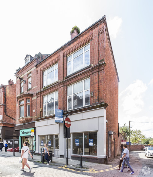 60-62 Market St, Wigan for rent - Building Photo - Image 2 of 4