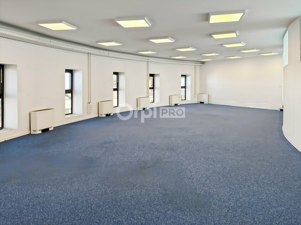 Office in Marseille to rent Interior Photo- Image 1 of 7