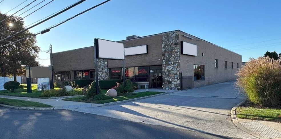 218 Route 109, Farmingdale, NY for sale - Building Photo - Image 1 of 6