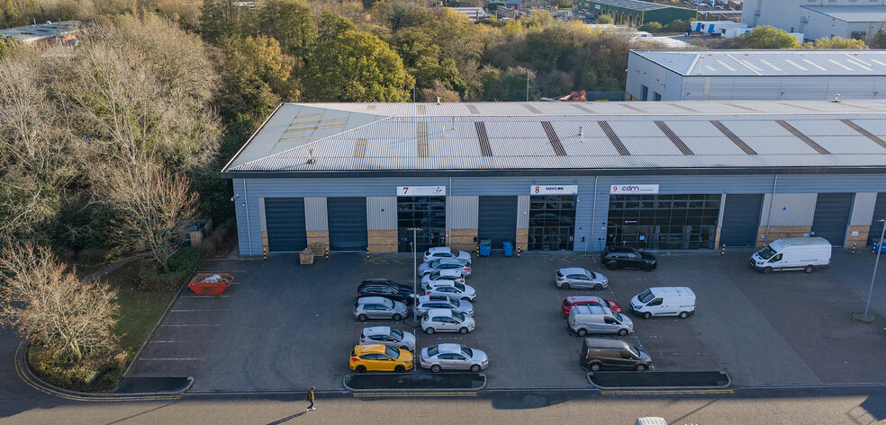 Nash Rd, Redditch to rent - Building Photo - Image 2 of 3