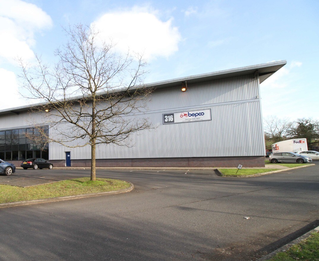 Hartlebury Trading Est, Hartlebury for sale Building Photo- Image 1 of 1