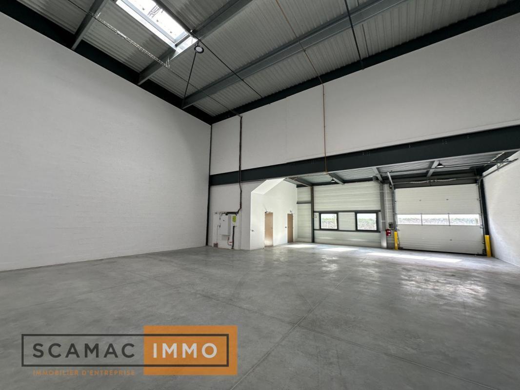 Industrial in Corbeil-Essonnes to rent Interior Photo- Image 1 of 8