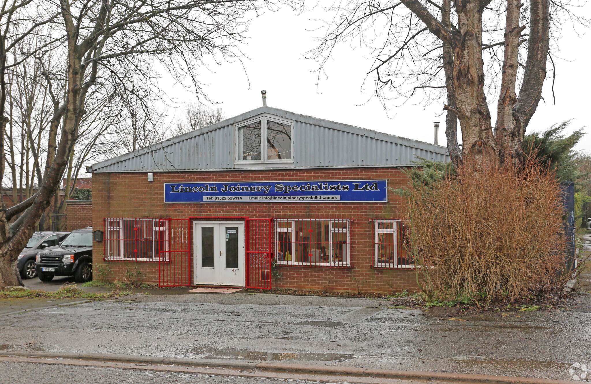 8 Crofton Dr, Lincoln for sale Primary Photo- Image 1 of 1