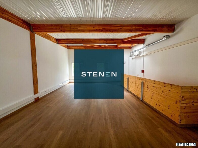 Office in Avignon for sale - Interior Photo - Image 1 of 5