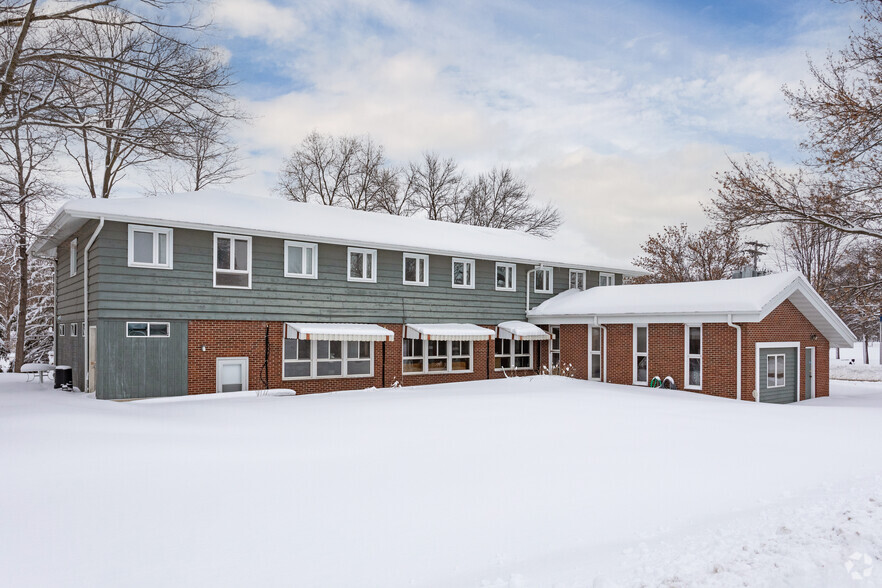 207 Division St E, Maple Lake, MN for rent - Building Photo - Image 1 of 1