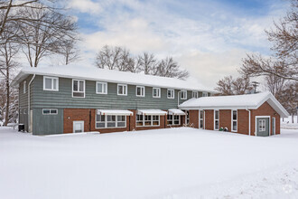 207 Division St E, Maple Lake, MN for rent Building Photo- Image 1 of 2