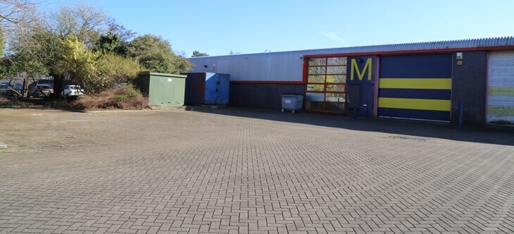 Shelton Rd, Corby to rent Primary Photo- Image 1 of 10