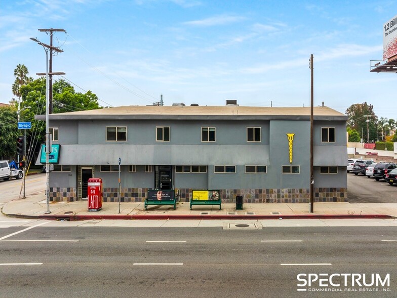 11543-11545 W Olympic Blvd, Los Angeles, CA for rent - Building Photo - Image 1 of 8